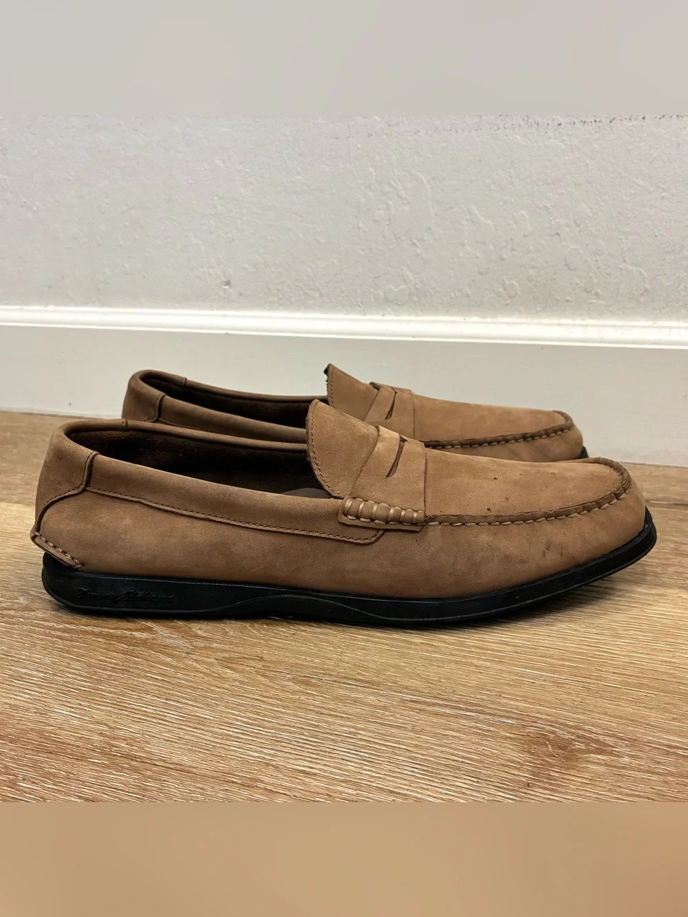 Tommy Bahama Slip-on Loafers Feature A Brushed Olive Brown Leather Men’s 13 M